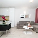 Adrian Apartmán